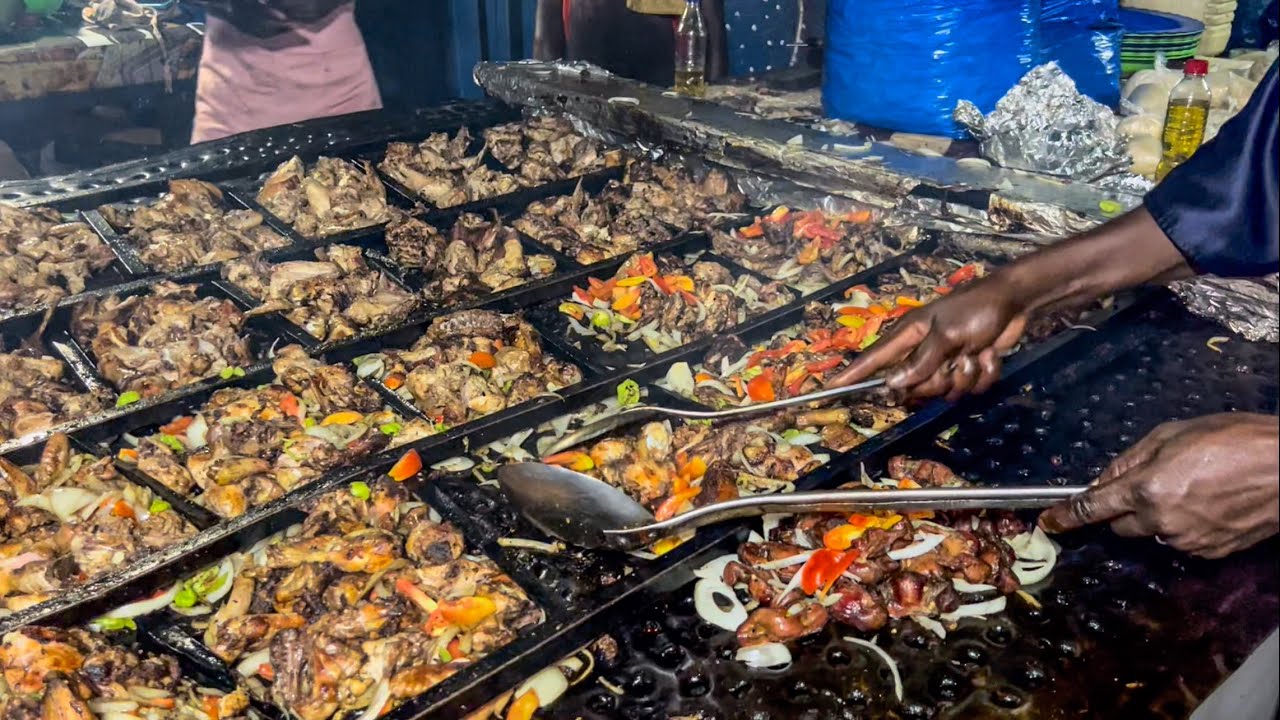 Babi Food Tour : circuit gourmand à travers la ville
